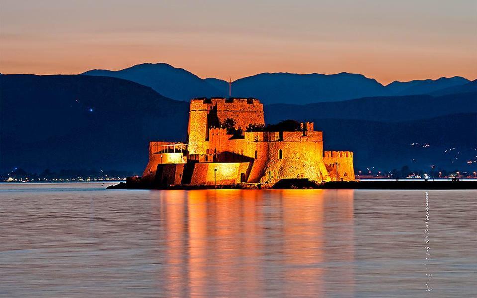 Marina'S Bright Getaway - Nafplio Center House Apartment Exterior photo
